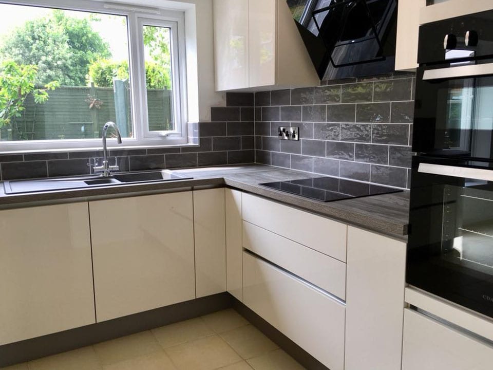 Kitchen_drawers_oven